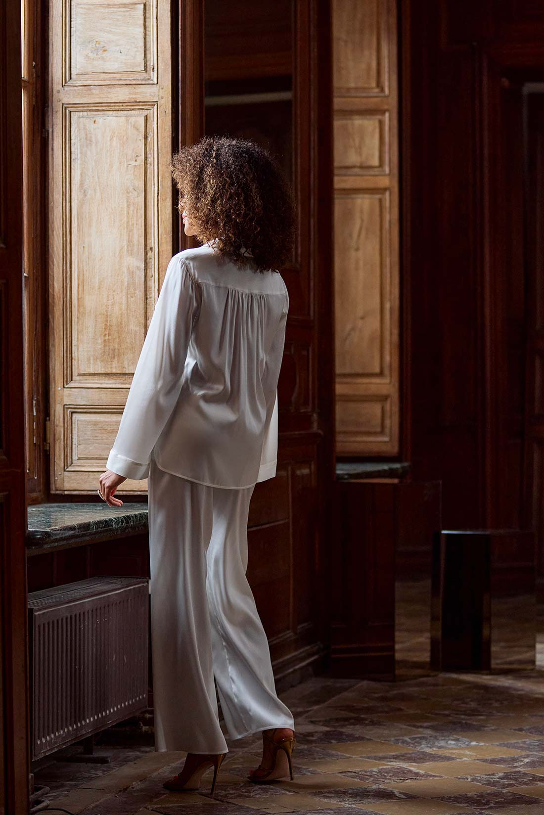 Pigiama in seta avorio Vivianne Marjolaine - immagine 3