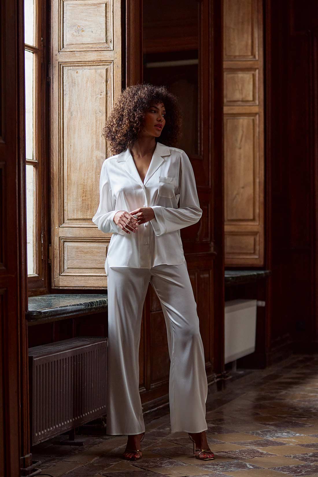 Pigiama in seta avorio Vivianne Marjolaine - immagine 2